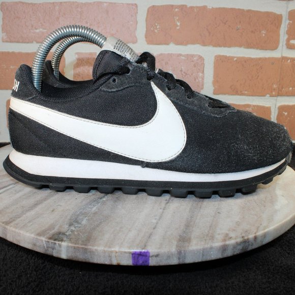 Nike Shoes - Nike Pre-Love O.X. Shoes Womens Size 7 Athletic Running Sneakers Black.